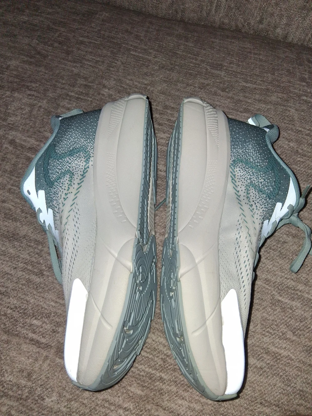 Soulsfeng Pathfinder Running ShoesLike New Reflective Sneakers